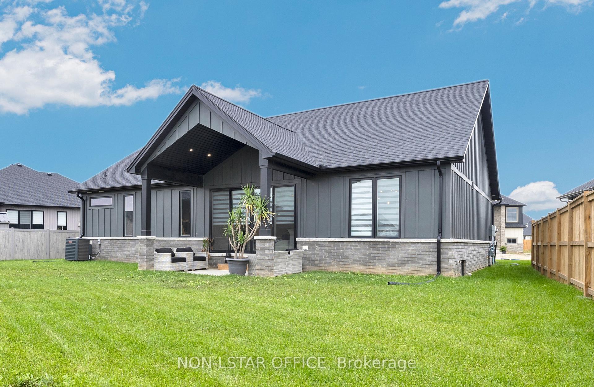 Photo 29 of 111 Bloomington Way, Chatham-Kent — HOMEH
