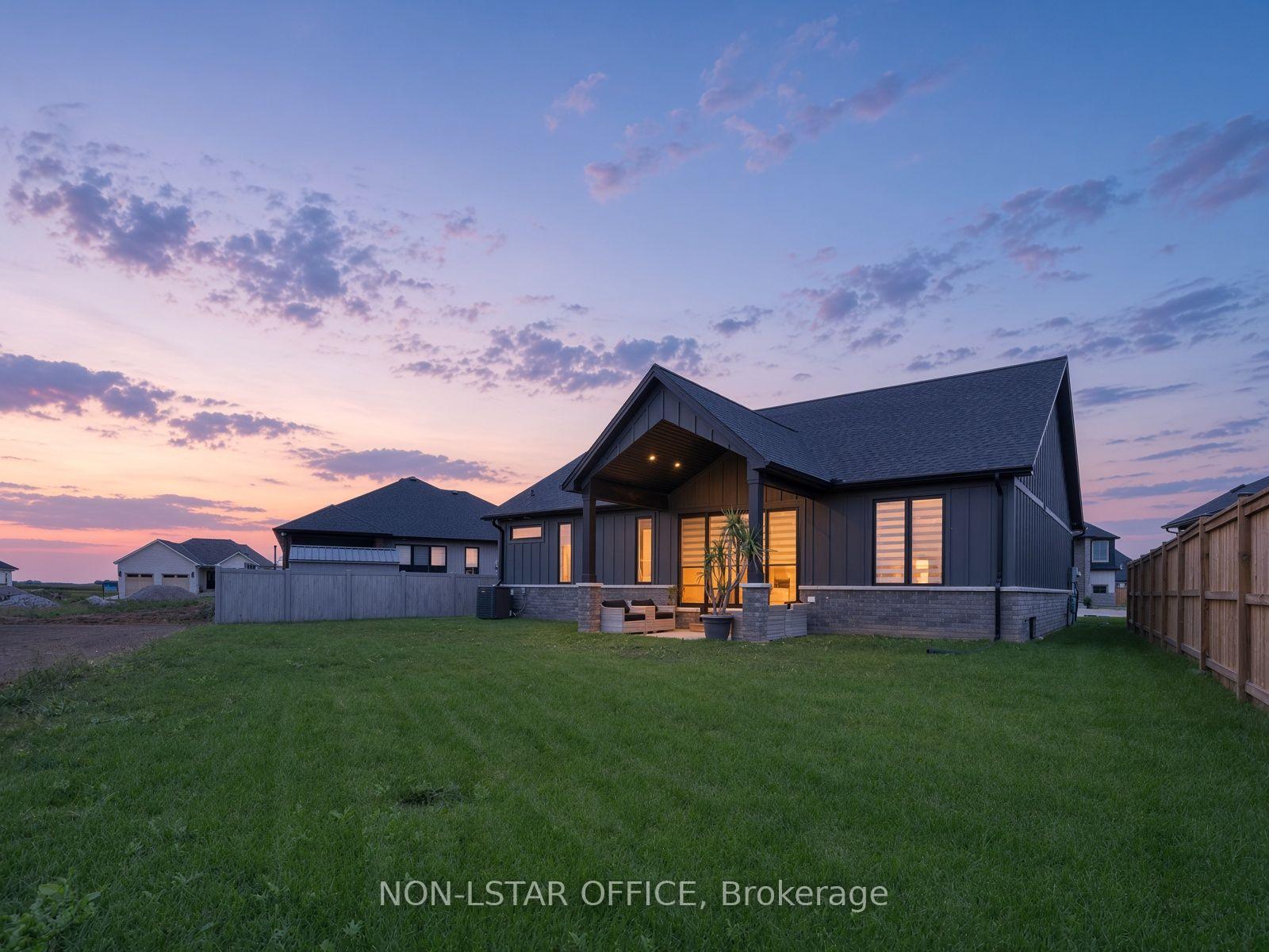 Photo 40 of 111 Bloomington Way, Chatham-Kent — HOMEH