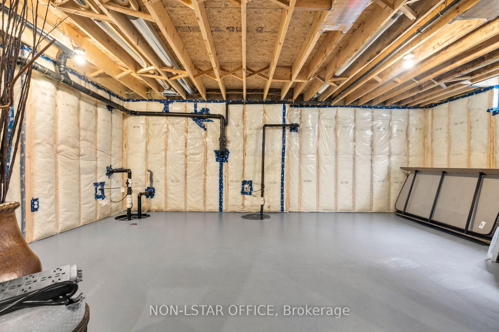 Photo 43 of 111 Bloomington Way, Chatham-Kent — HOMEH