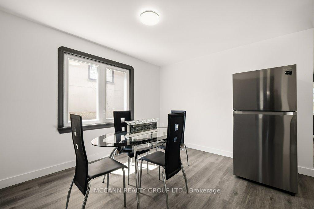 Photo 10 of 124 Scarboro Crescent, Scarborough, Cliffcrest — HOMEH