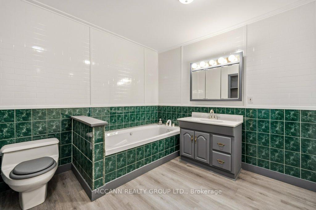 Photo 15 of 124 Scarboro Crescent, Scarborough, Cliffcrest — HOMEH