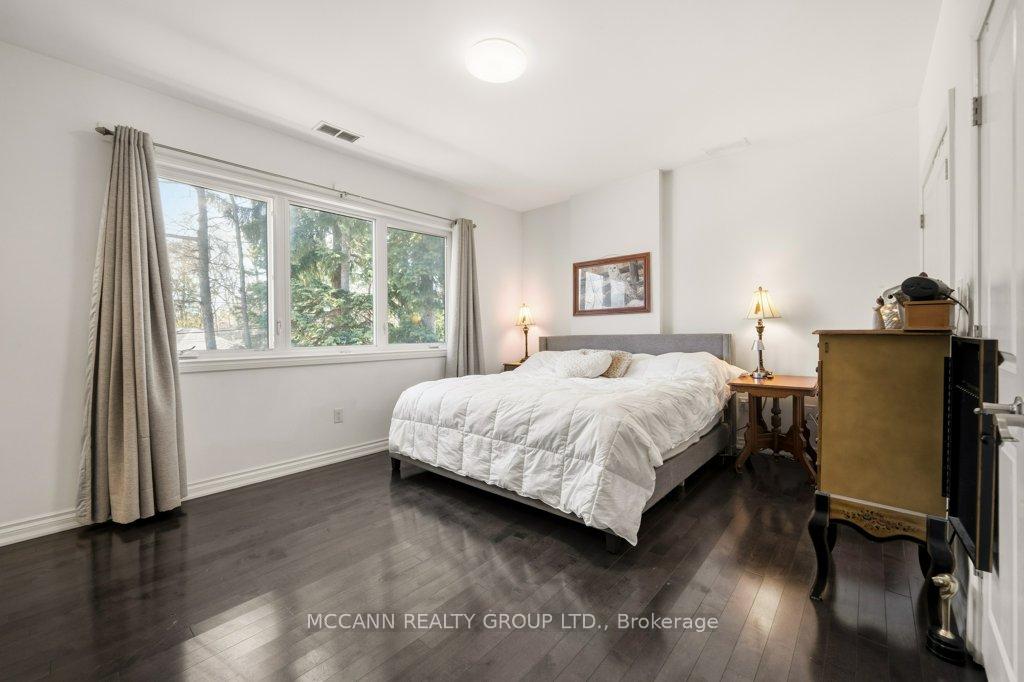 Photo 22 of 124 Scarboro Crescent, Scarborough, Cliffcrest — HOMEH