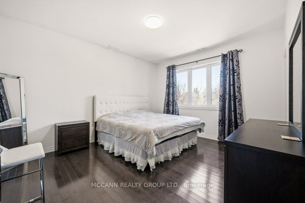 Photo 31 of 124 Scarboro Crescent, Scarborough, Cliffcrest — HOMEH