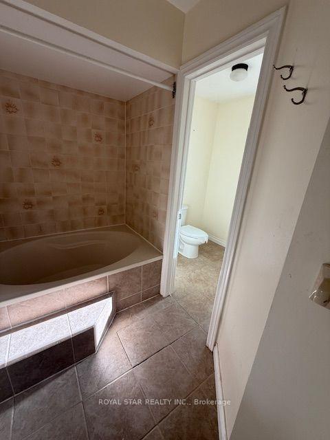 Photo 13 of Unit Main/2nd Floor, 480 Grove Street, Barrie, Grove East — HOMEH