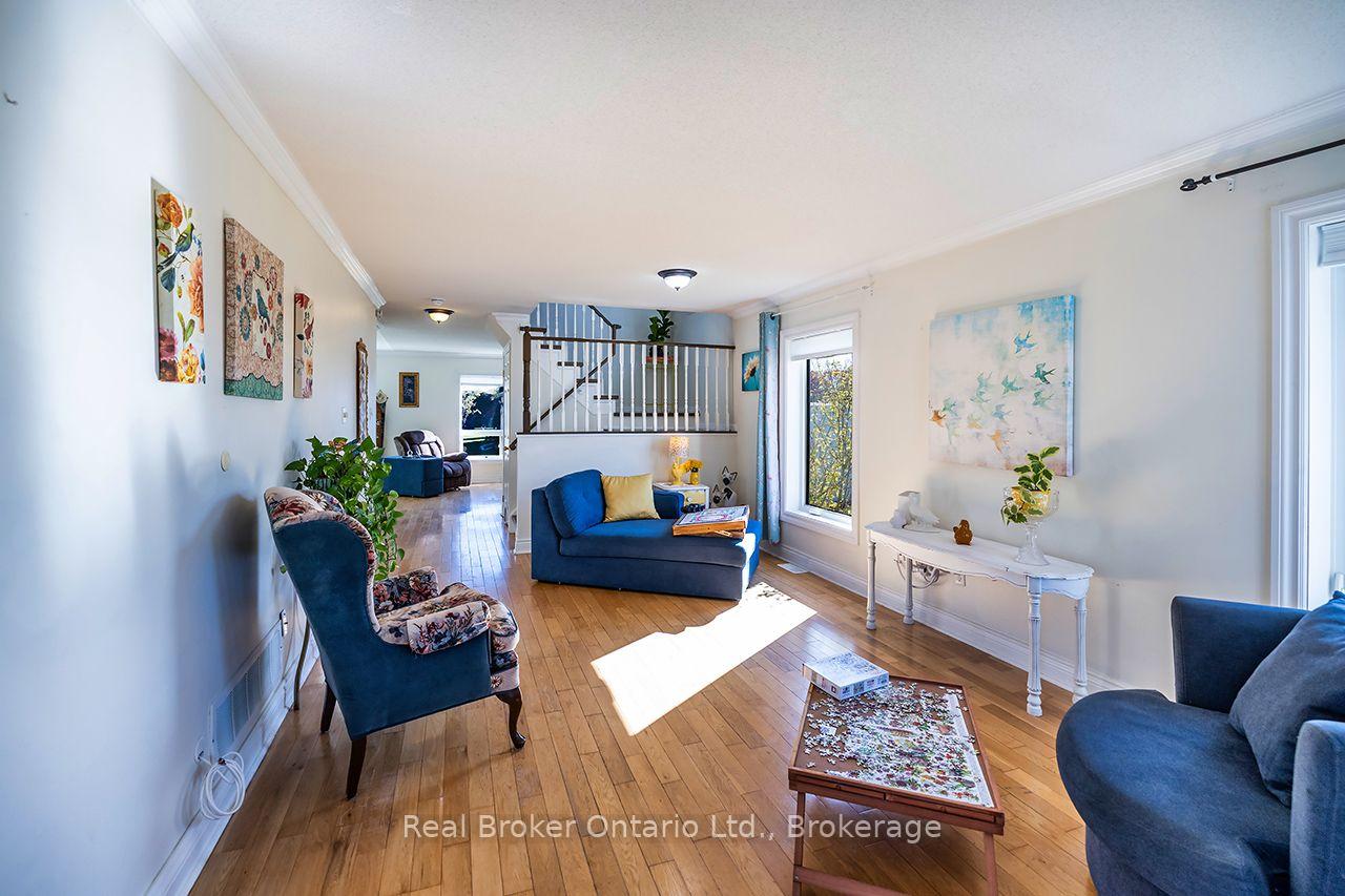 Photo 2 of 187 Padfield Drive, Clarington, Bowmanville — HOMEH