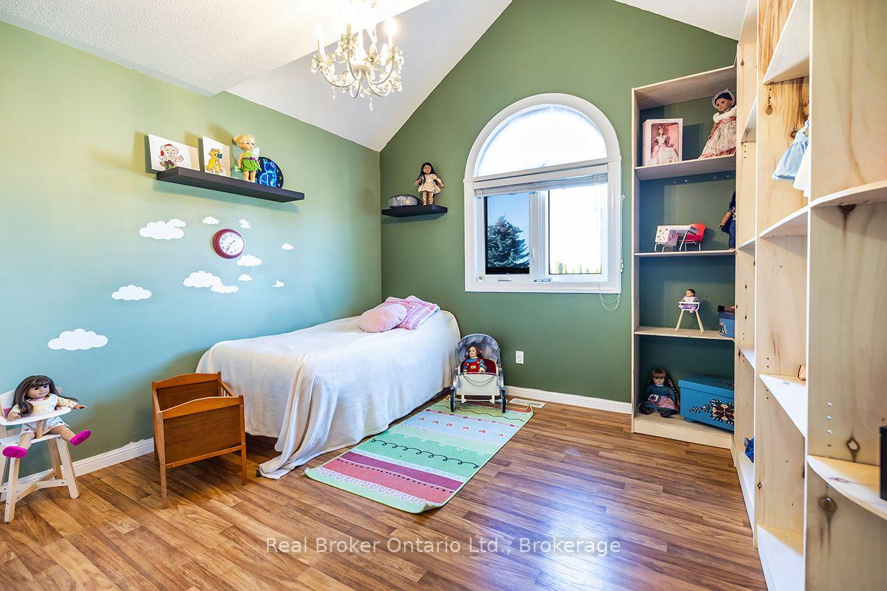 Photo 17 of 187 Padfield Drive, Clarington, Bowmanville — HOMEH