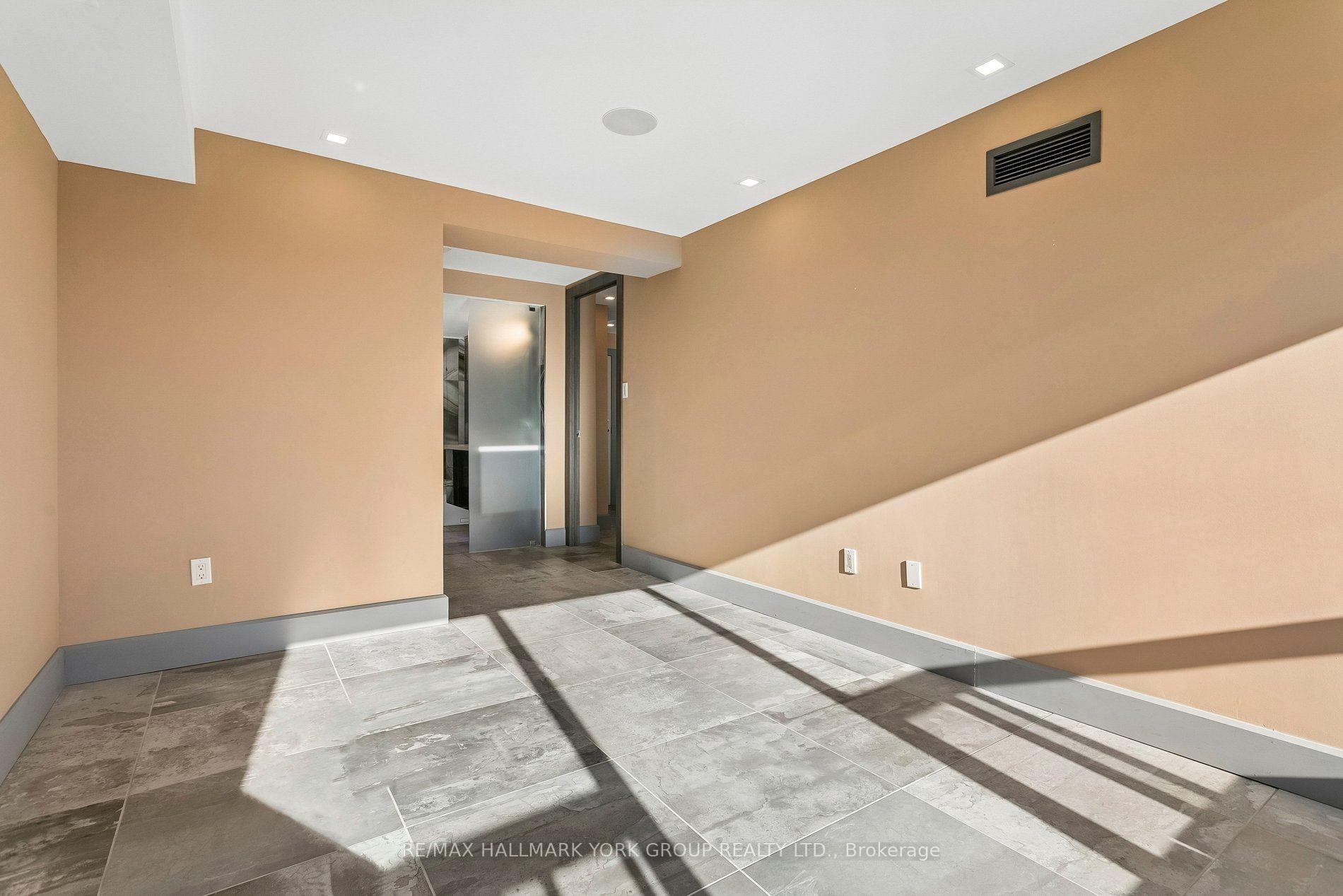 Photo 23 of Unit 1909, 700 Constellation Drive, Mississauga, Hurontario — HOMEH