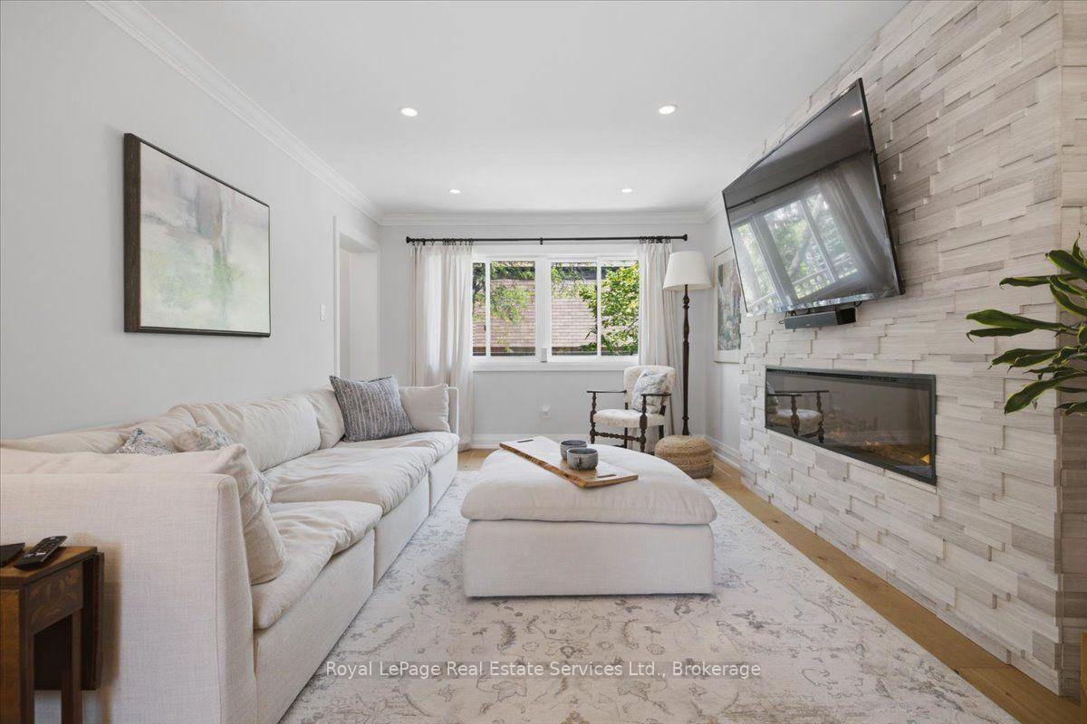 Photo 5 of Unit 5, 2120 Marine Drive, Oakville, Bronte — HOMEH