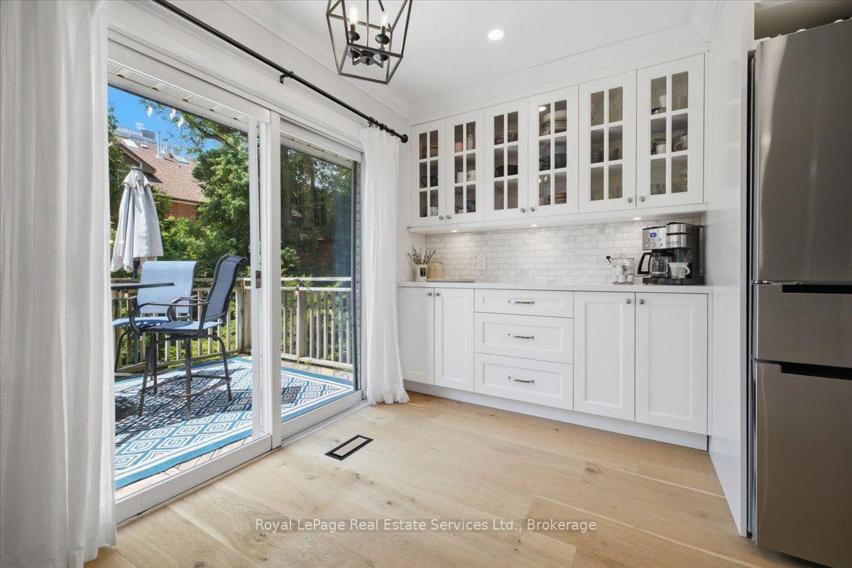 Photo 8 of Unit 5, 2120 Marine Drive, Oakville, Bronte — HOMEH
