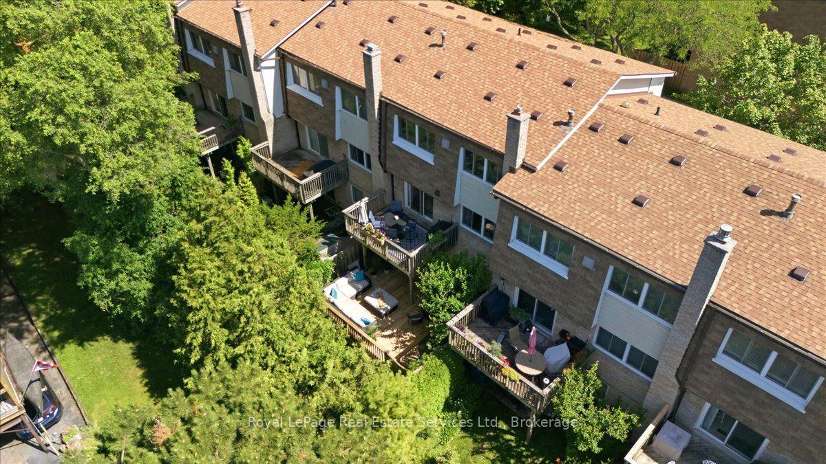 Photo 32 of Unit 5, 2120 Marine Drive, Oakville, Bronte — HOMEH