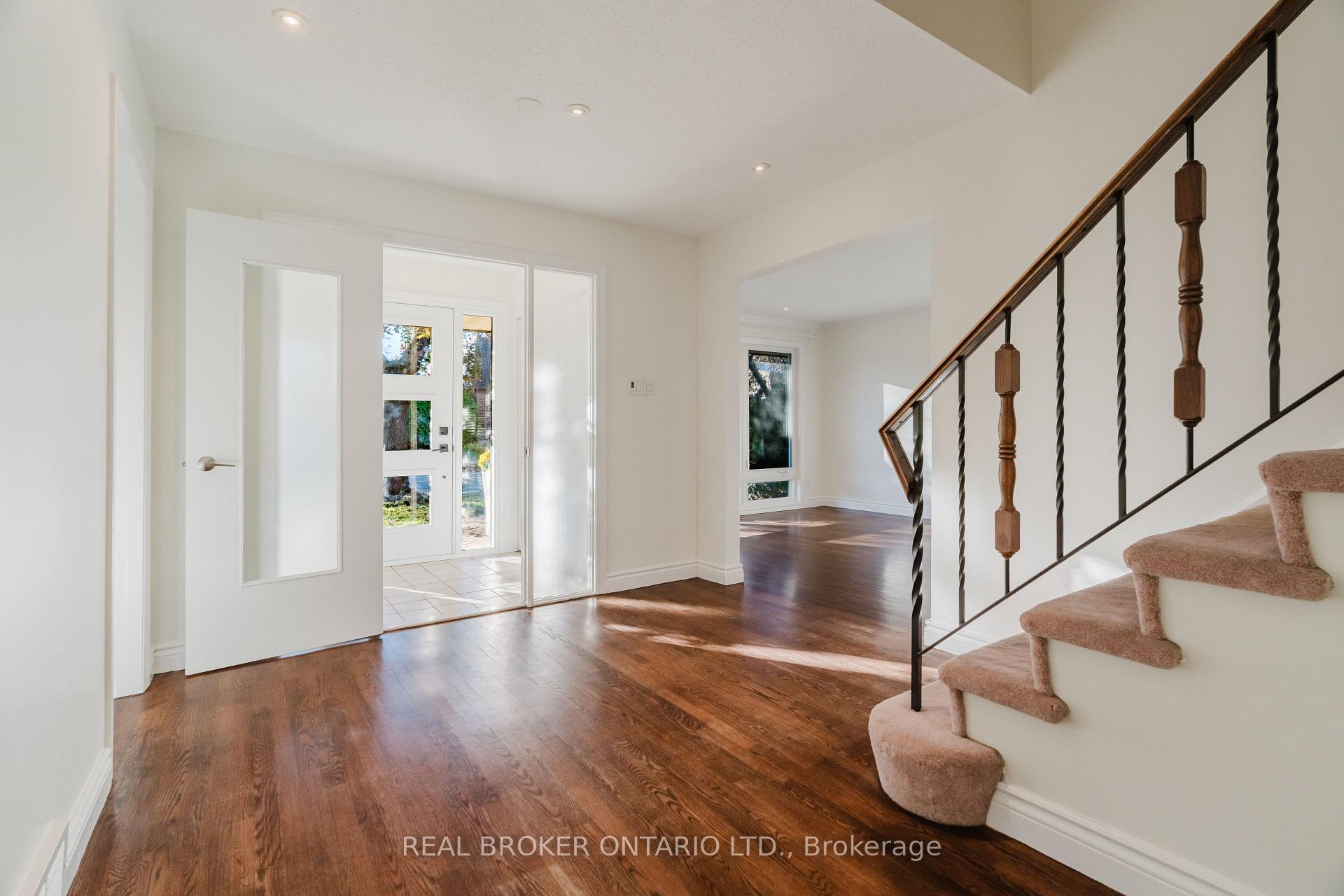 Photo 3 of 905 Plante Drive, Ottawa, Hunt Club/Western Community — HOMEH