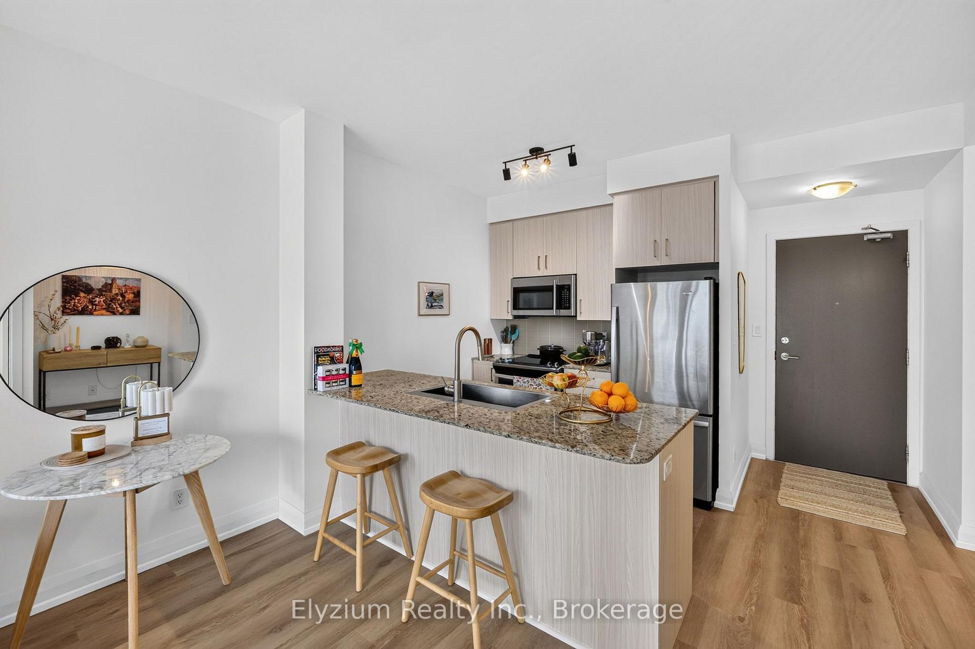 Photo 3 of Unit 2807, 4065 Brickstone Mews, Mississauga, City Centre — HOMEH