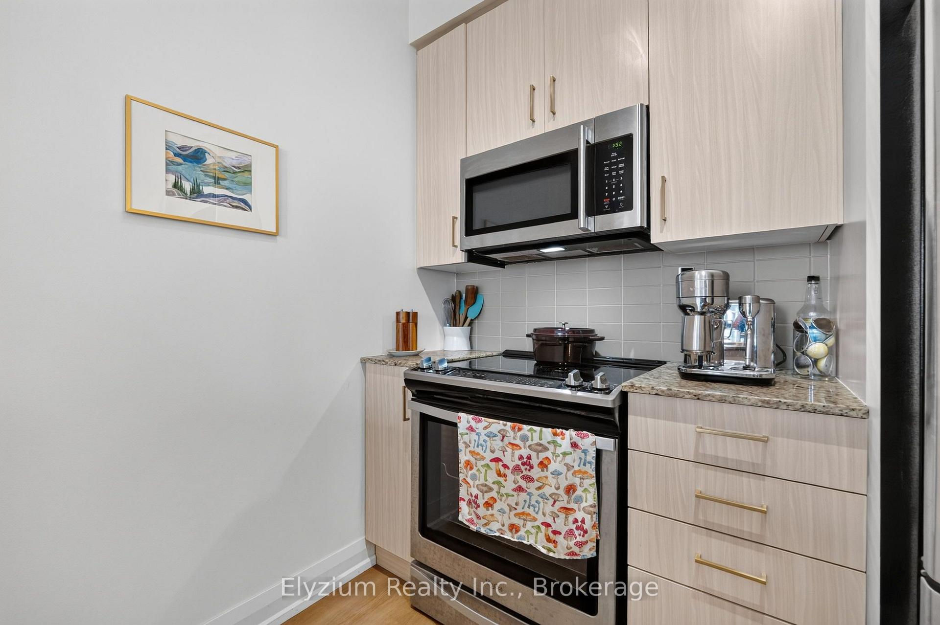 Photo 11 of Unit 2807, 4065 Brickstone Mews, Mississauga, City Centre — HOMEH