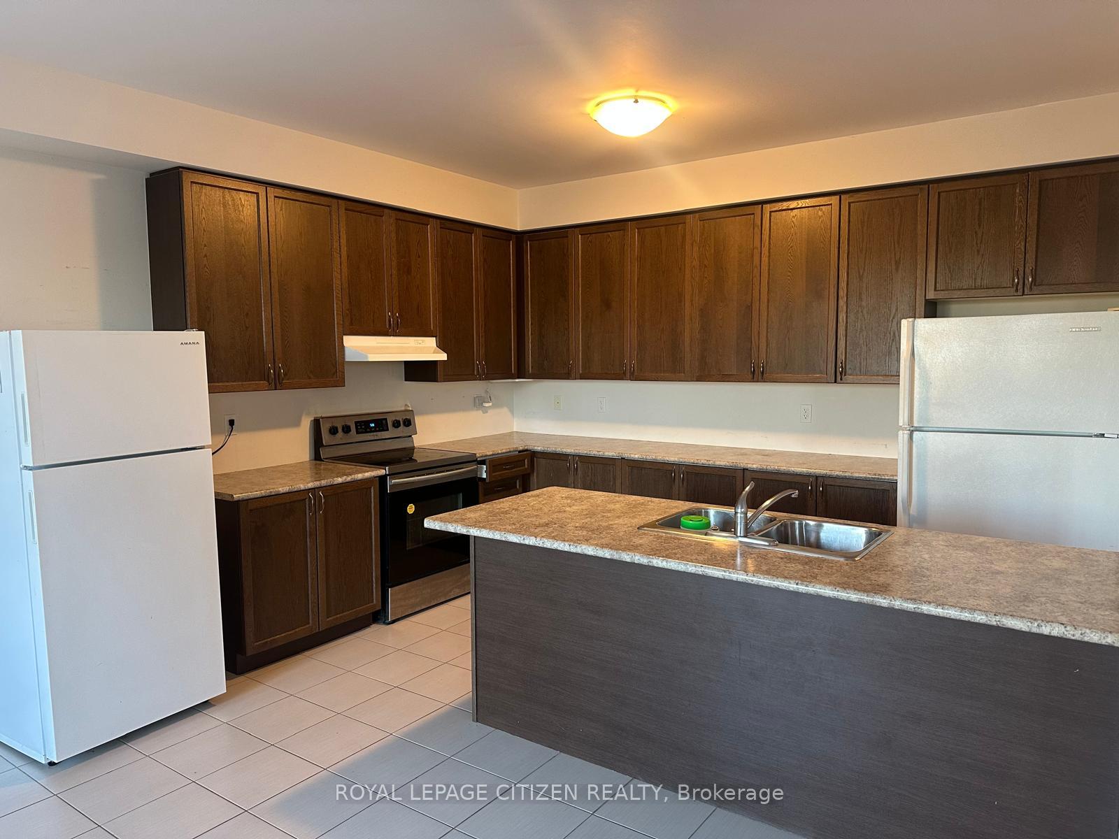 Photo 4 of 2569 Snow Knight Drive, Oshawa, Windfields — HOMEH