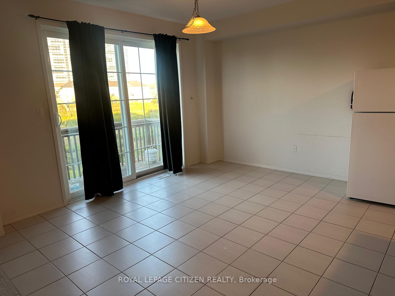 Photo 5 of 2569 Snow Knight Drive, Oshawa, Windfields — HOMEH