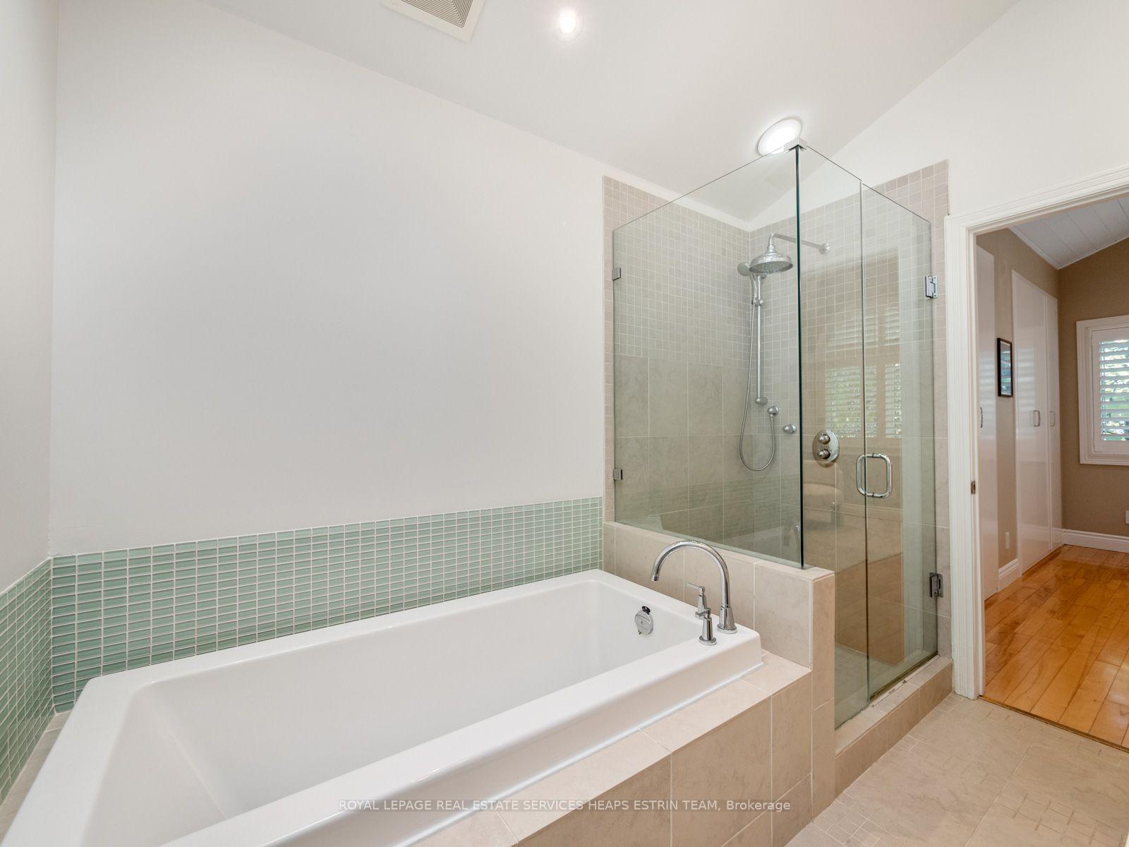 Photo 25 of 150 Airdrie Road, Toronto, Leaside — HOMEH