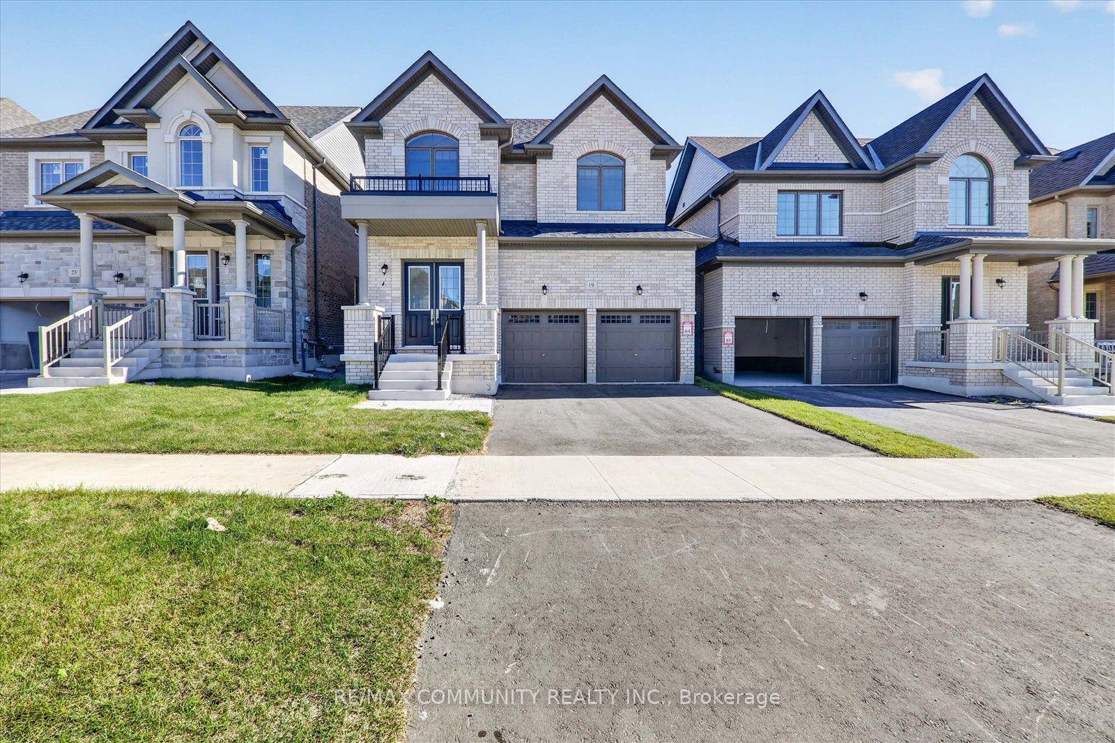 Photo 2 of 19 Rogerson Street, Clarington, Newcastle — HOMEH