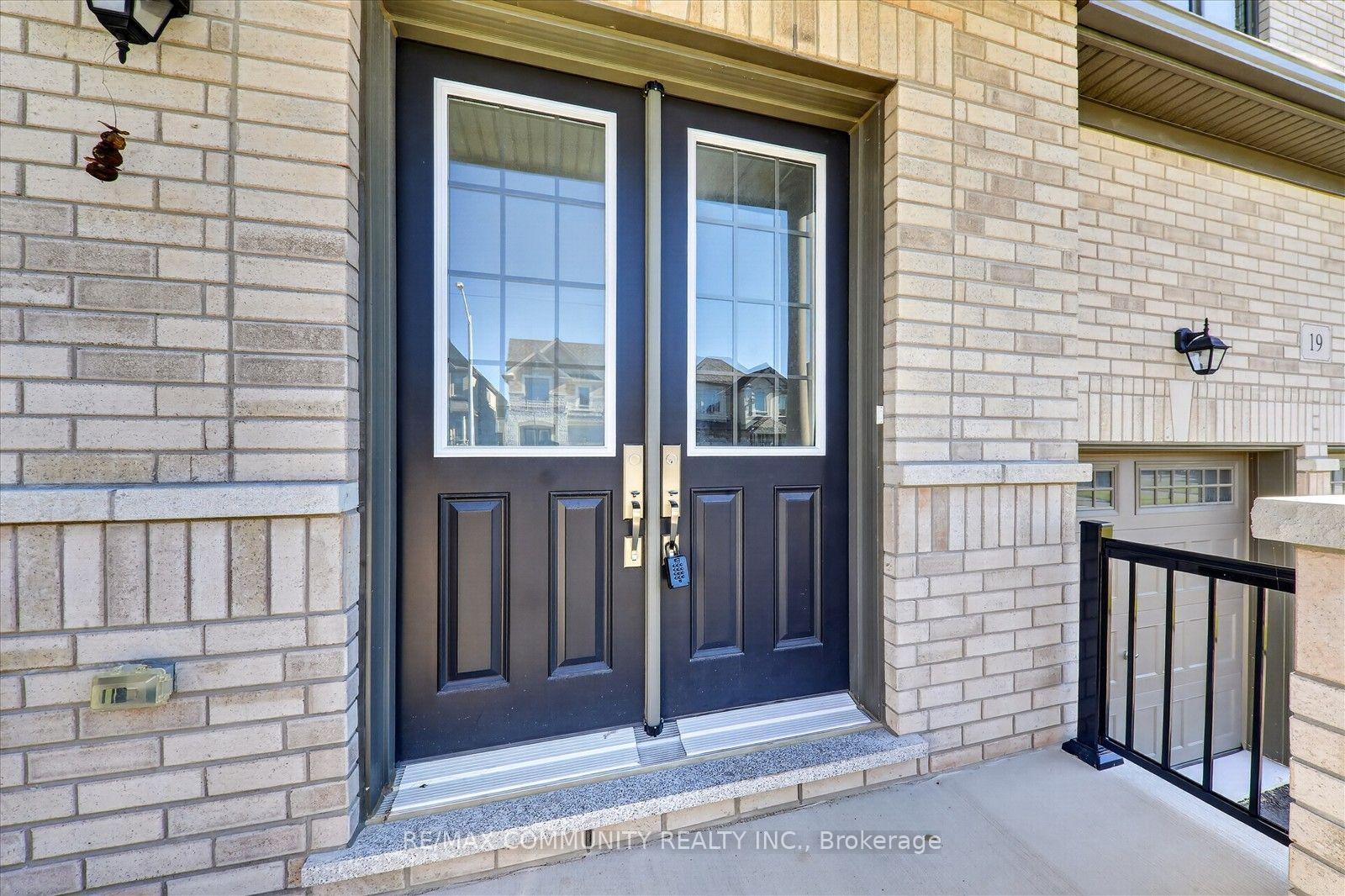 Photo 5 of 19 Rogerson Street, Clarington, Newcastle — HOMEH