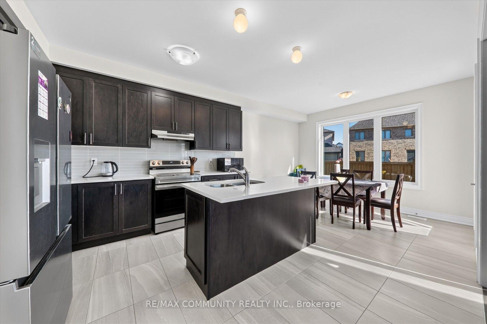 Photo 13 of 19 Rogerson Street, Clarington, Newcastle — HOMEH