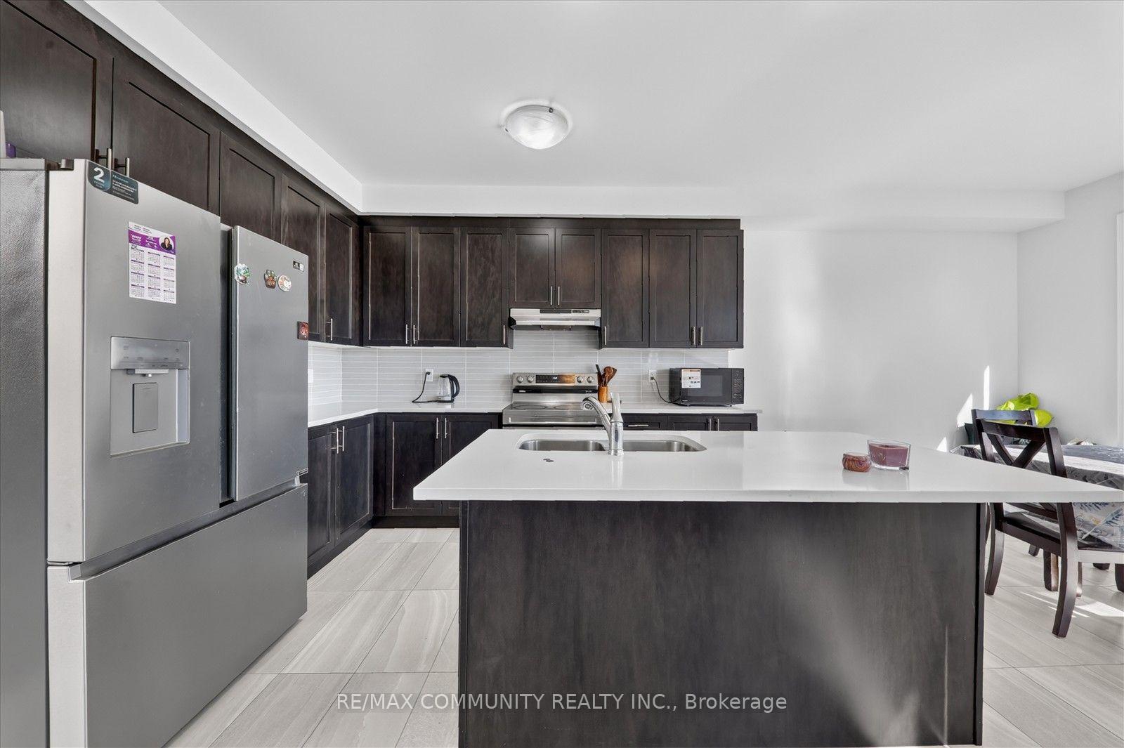 Photo 14 of 19 Rogerson Street, Clarington, Newcastle — HOMEH