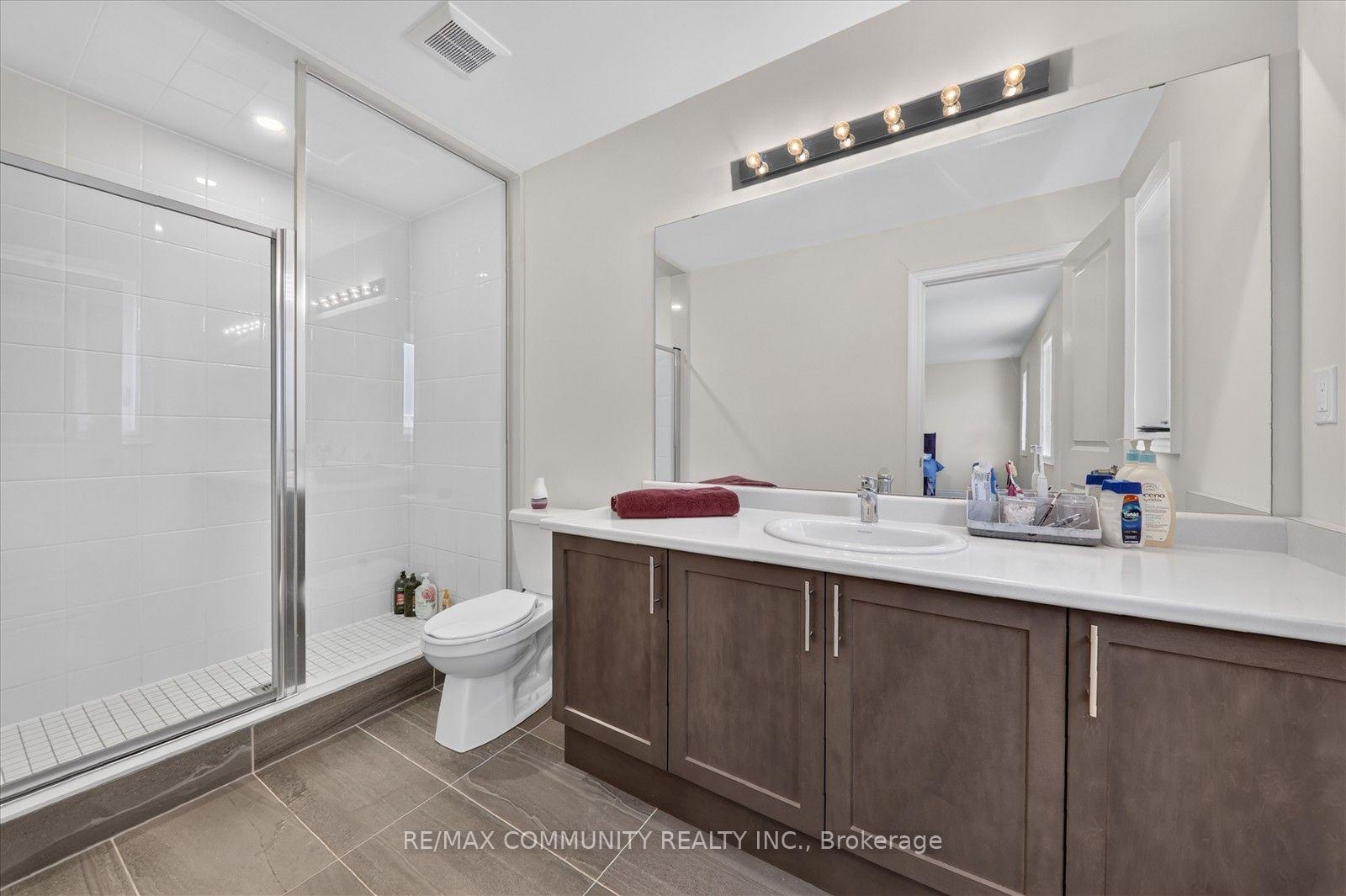 Photo 28 of 19 Rogerson Street, Clarington, Newcastle — HOMEH