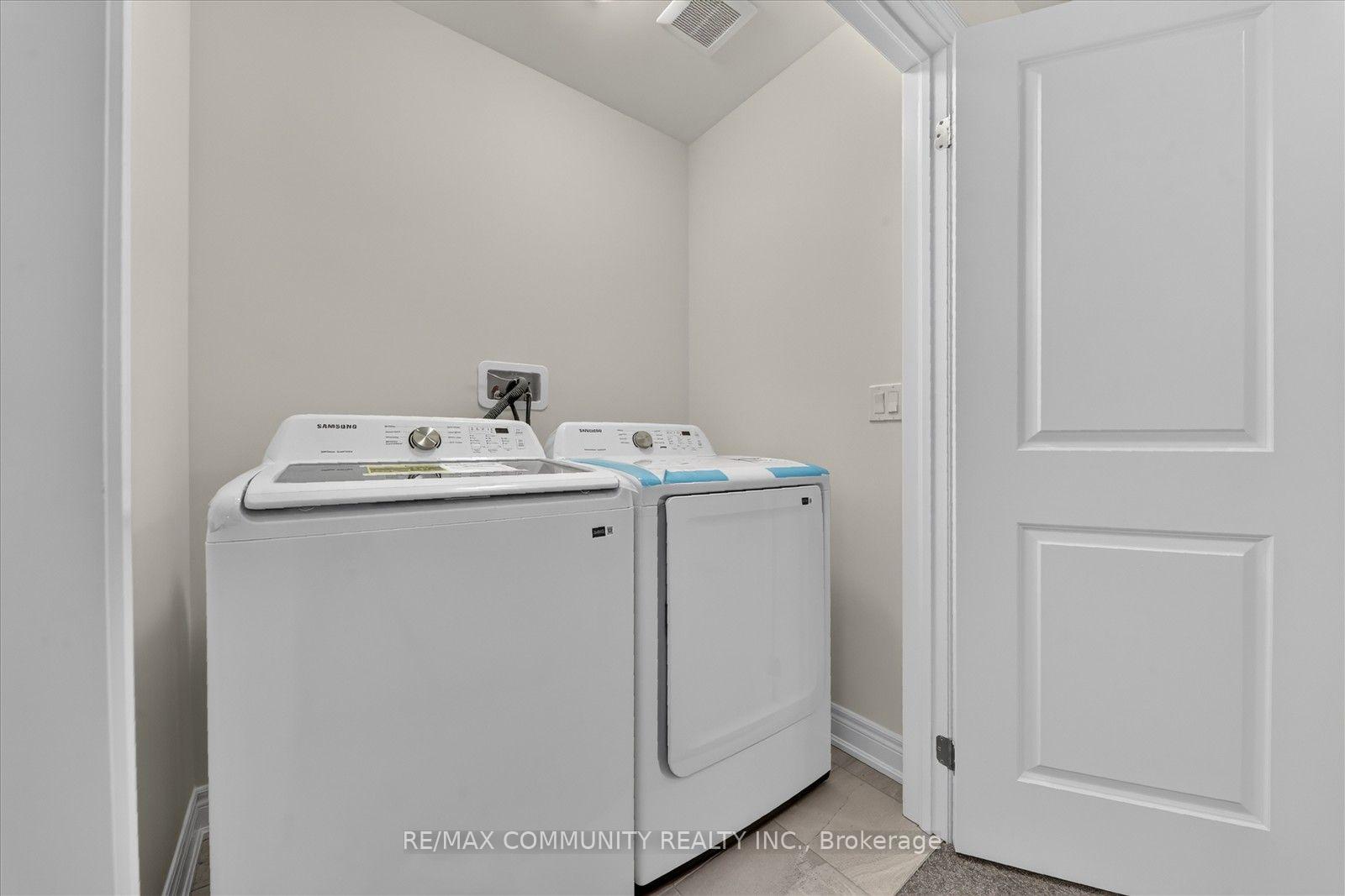 Photo 31 of 19 Rogerson Street, Clarington, Newcastle — HOMEH