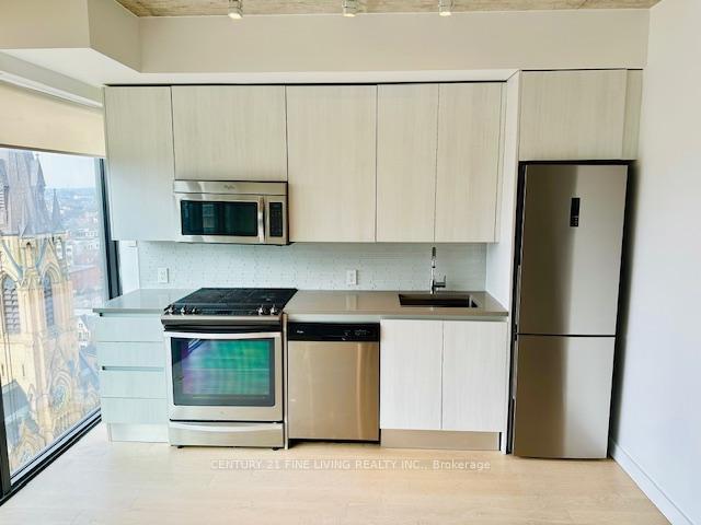 Photo 8 of Unit 1203, 111 Bathurst Street, Toronto, Waterfront Communities — HOMEH