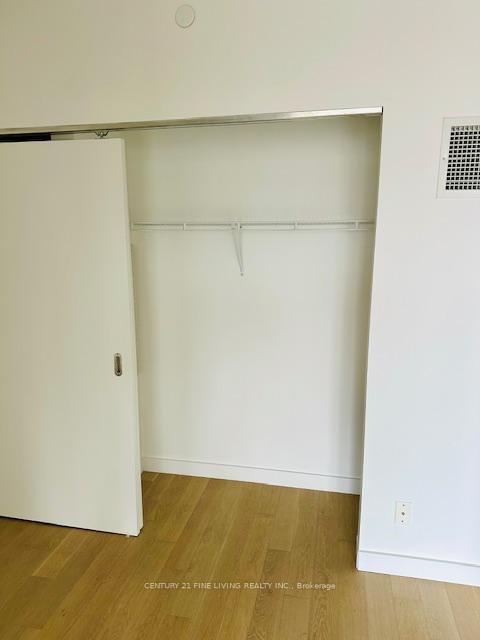 Photo 12 of Unit 1203, 111 Bathurst Street, Toronto, Waterfront Communities — HOMEH