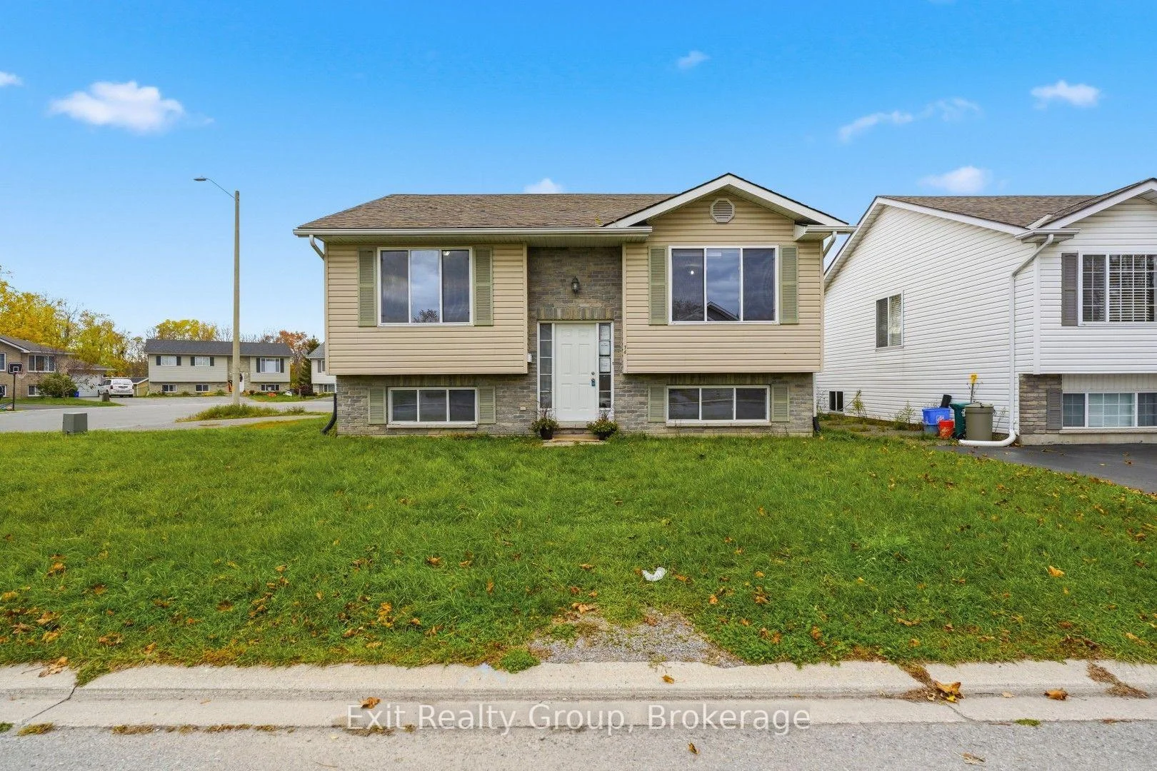 Photo 3 of 14 Butler Lane, Belleville, Belleville Ward — HOMEH