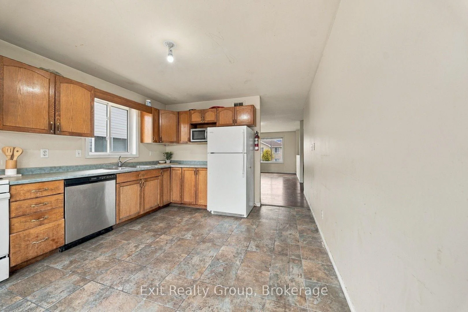 Photo 13 of 14 Butler Lane, Belleville, Belleville Ward — HOMEH