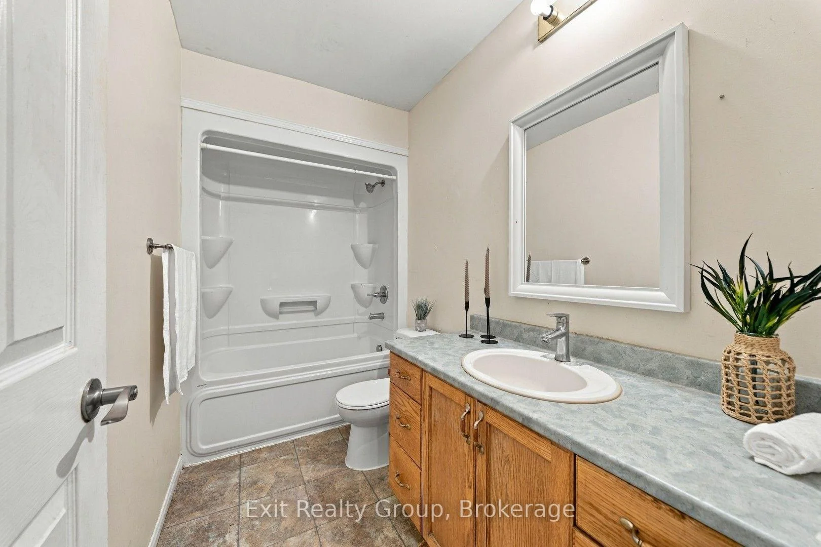 Photo 16 of 14 Butler Lane, Belleville, Belleville Ward — HOMEH