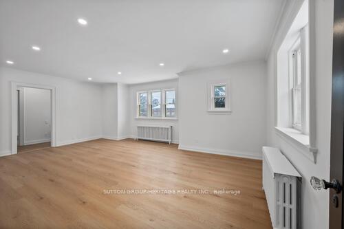 Photo 6 of 860 Simcoe Street N, Oshawa, Centennial — HOMEH