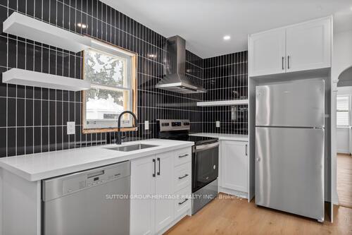 Photo 9 of 860 Simcoe Street N, Oshawa, Centennial — HOMEH