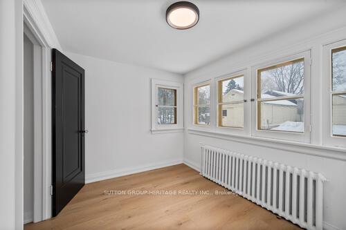 Photo 15 of 860 Simcoe Street N, Oshawa, Centennial — HOMEH