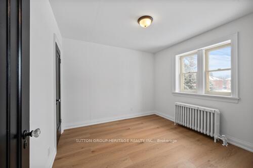 Photo 16 of 860 Simcoe Street N, Oshawa, Centennial — HOMEH
