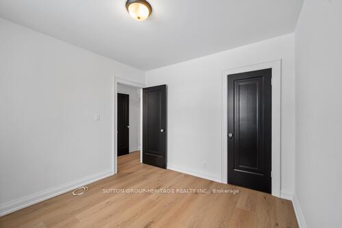 Photo 17 of 860 Simcoe Street N, Oshawa, Centennial — HOMEH