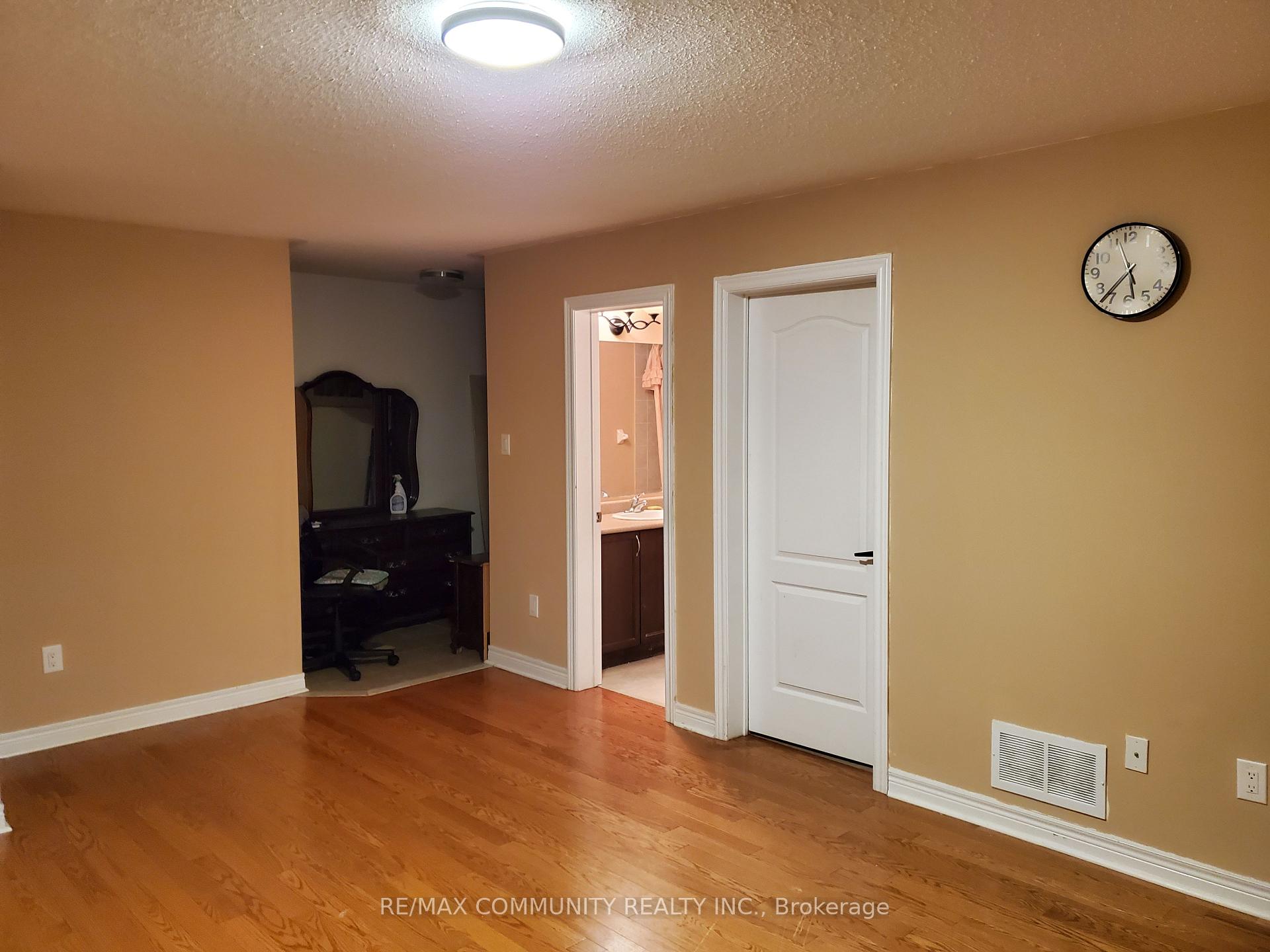 Photo 2 of Unit Back, 115 Oasis Boulevard, Scarborough, Rouge — HOMEH