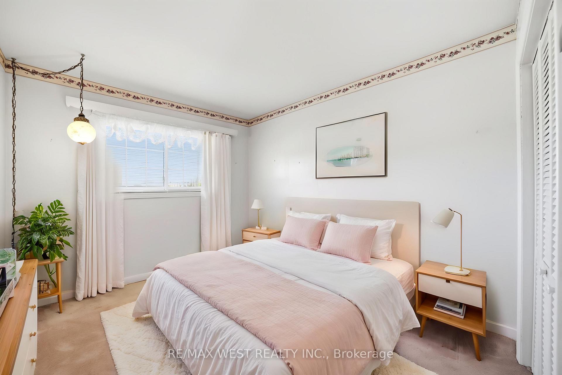 Photo 6 of 10168 Tenth Line, Halton Hills, Georgetown — HOMEH