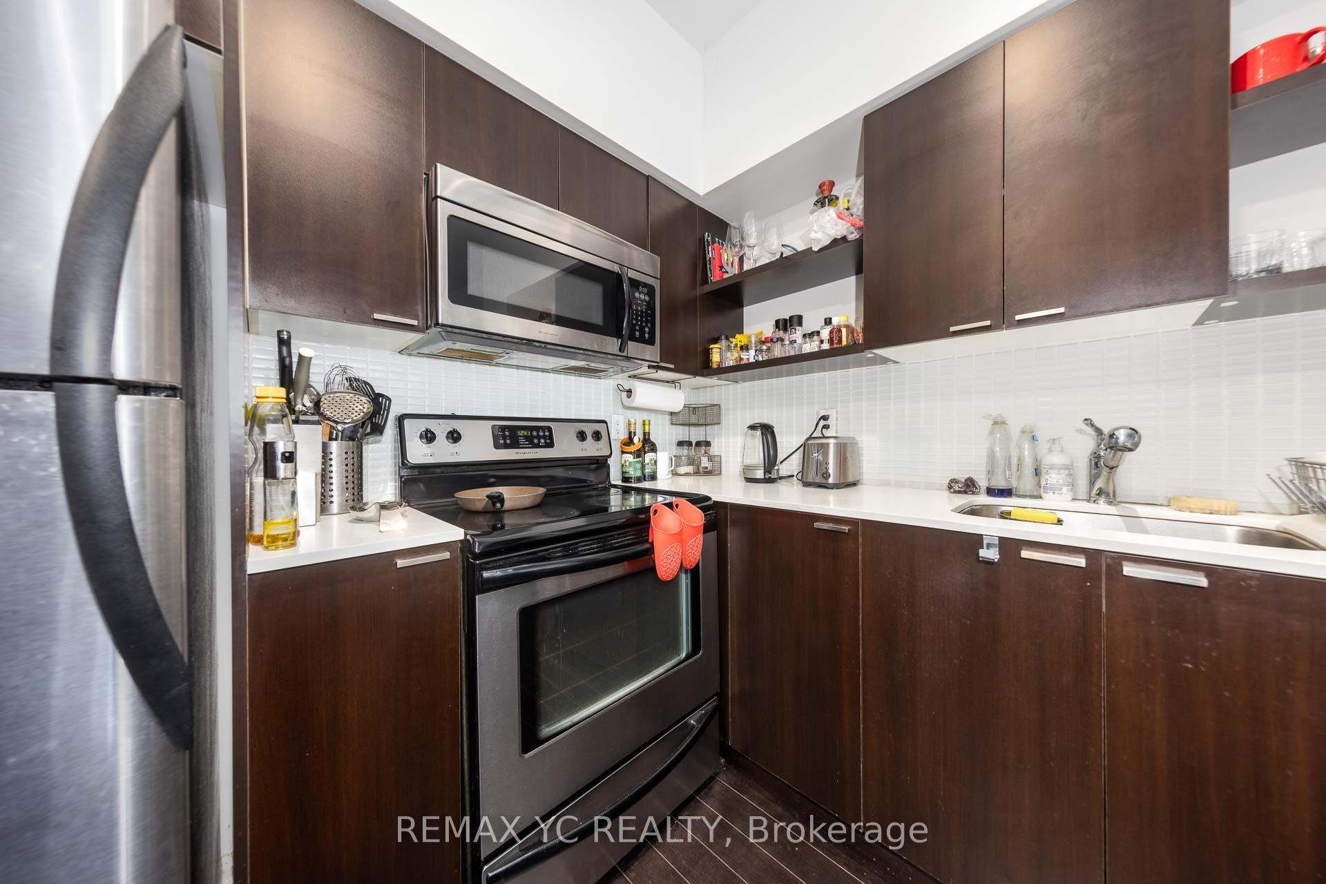 Photo 8 of Unit 1204, 35 Hayden Street, Toronto, Church-Yonge Corridor — HOMEH