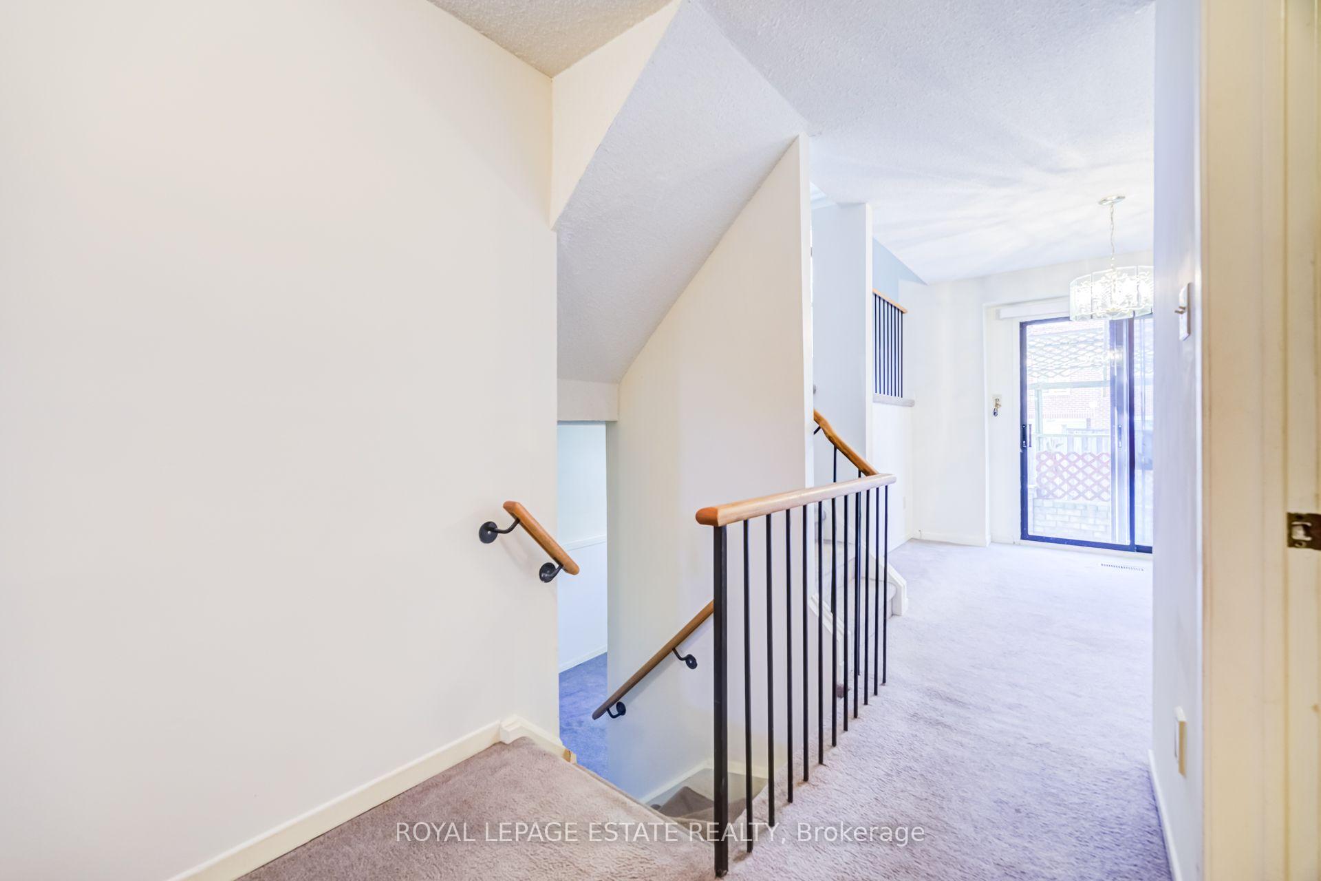 Photo 10 of 73 Spring Forest Square, Scarborough, Agincourt South-Malvern West — HOMEH
