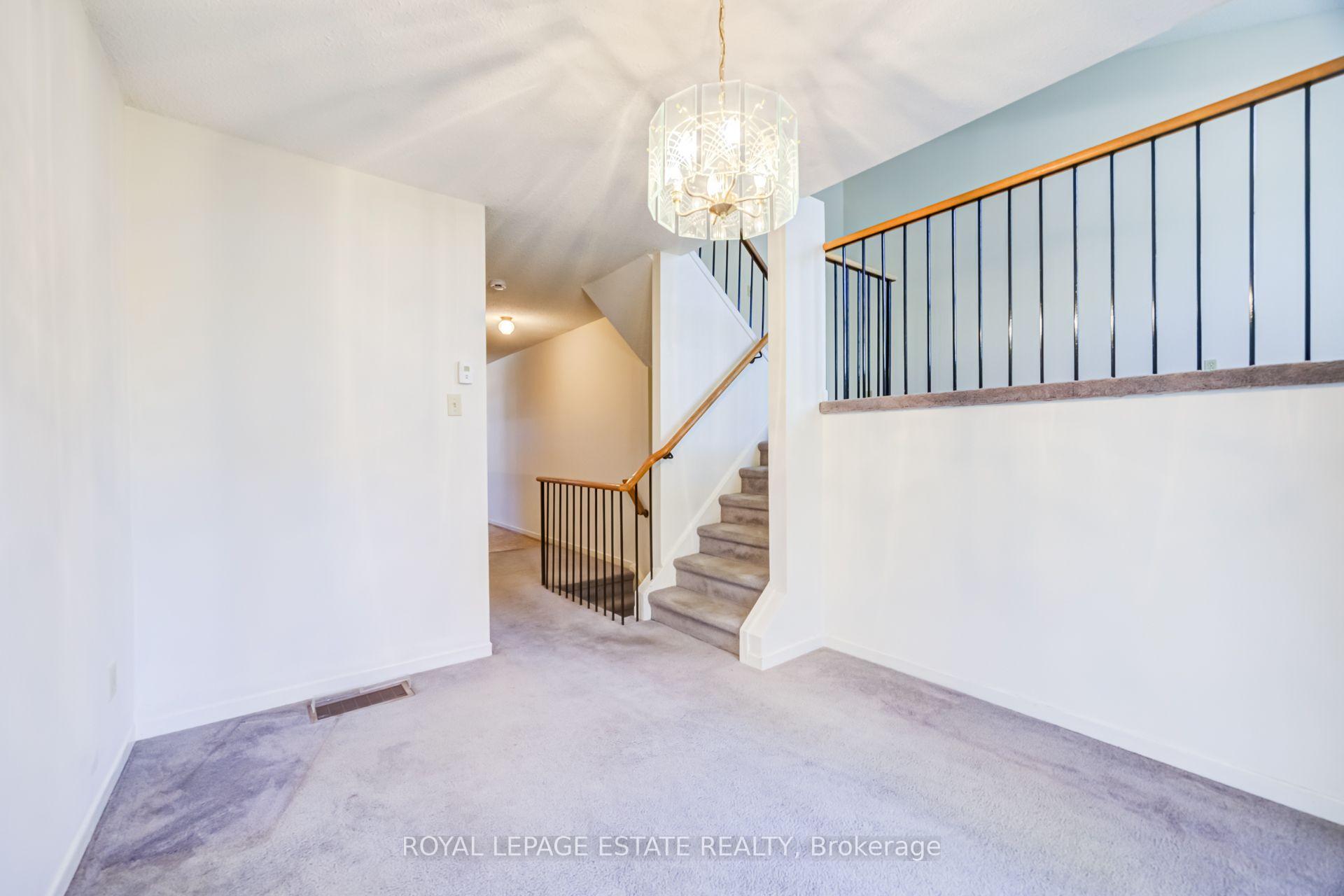 Photo 12 of 73 Spring Forest Square, Scarborough, Agincourt South-Malvern West — HOMEH