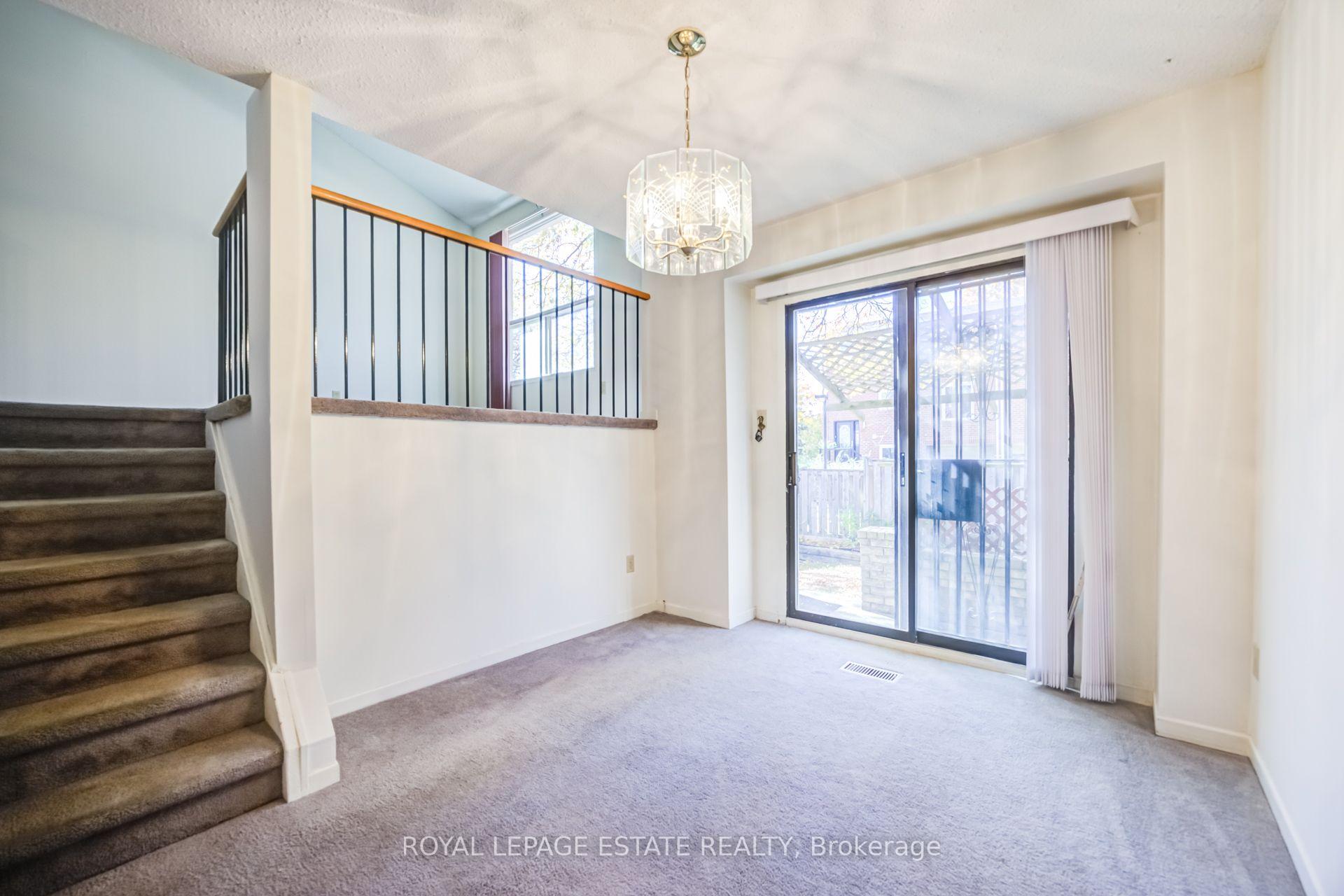 Photo 13 of 73 Spring Forest Square, Scarborough, Agincourt South-Malvern West — HOMEH
