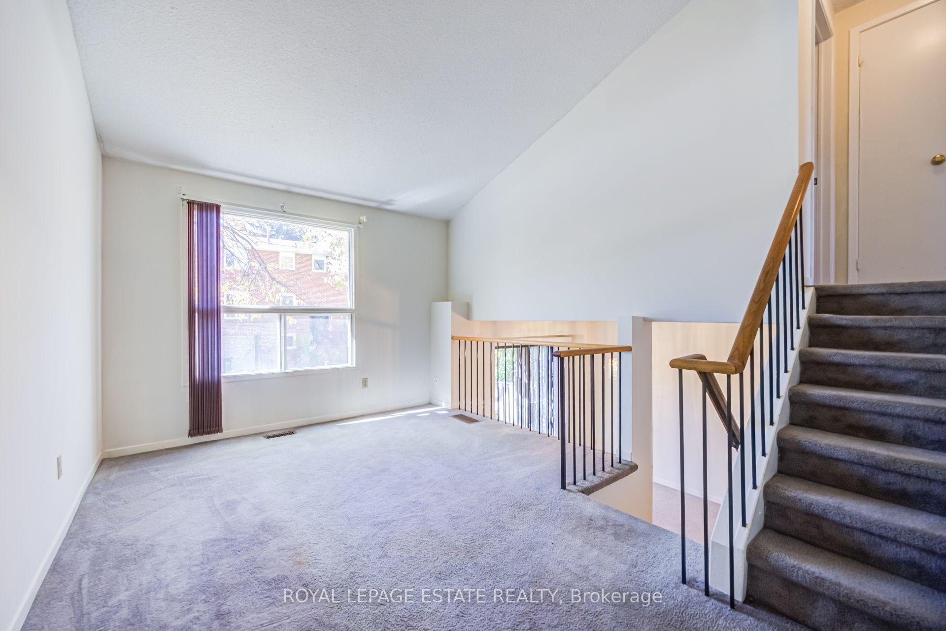 Photo 16 of 73 Spring Forest Square, Scarborough, Agincourt South-Malvern West — HOMEH