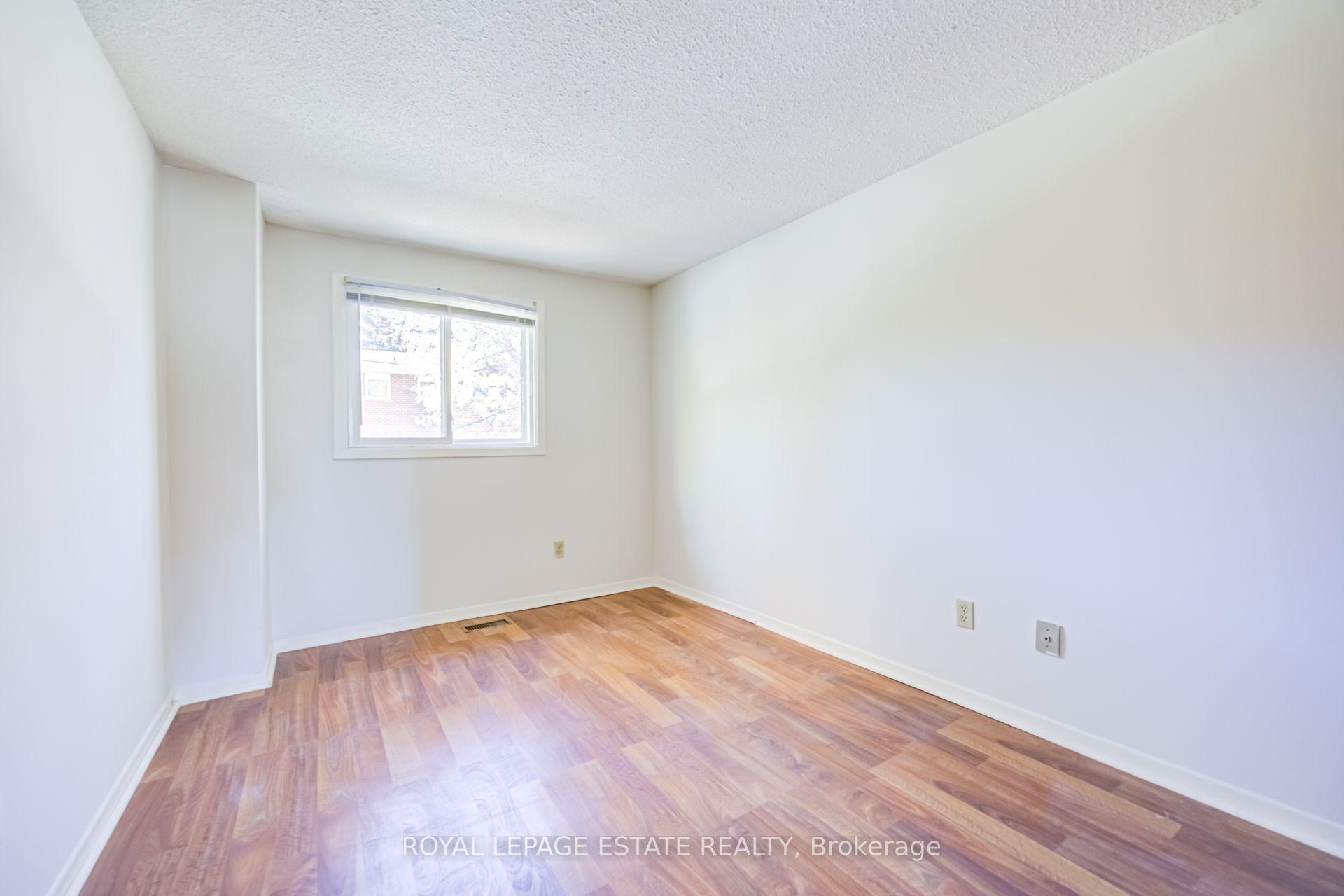 Photo 19 of 73 Spring Forest Square, Scarborough, Agincourt South-Malvern West — HOMEH