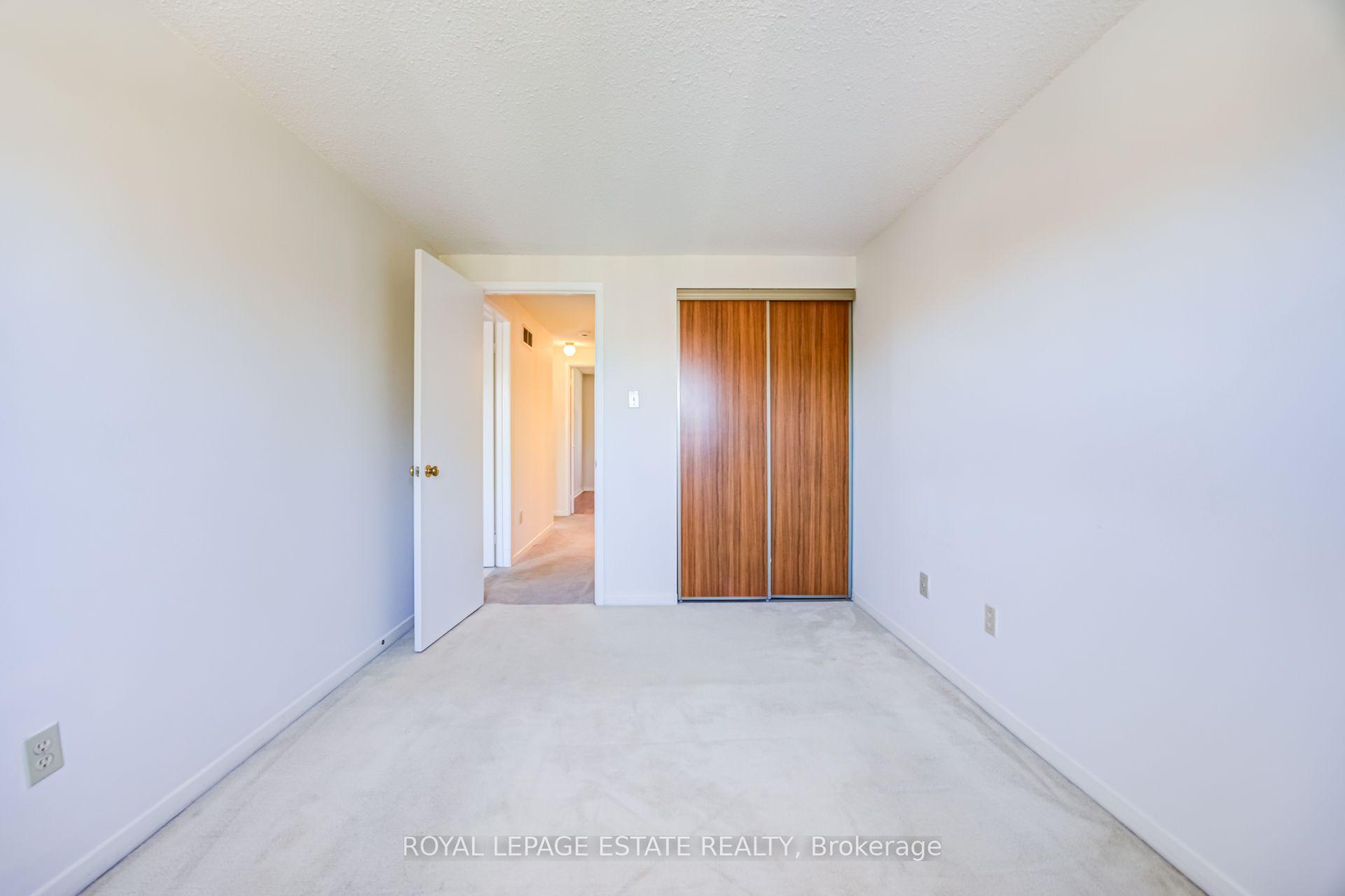 Photo 24 of 73 Spring Forest Square, Scarborough, Agincourt South-Malvern West — HOMEH