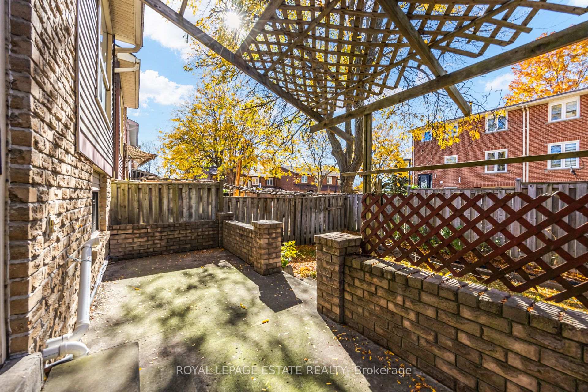 Photo 37 of 73 Spring Forest Square, Scarborough, Agincourt South-Malvern West — HOMEH