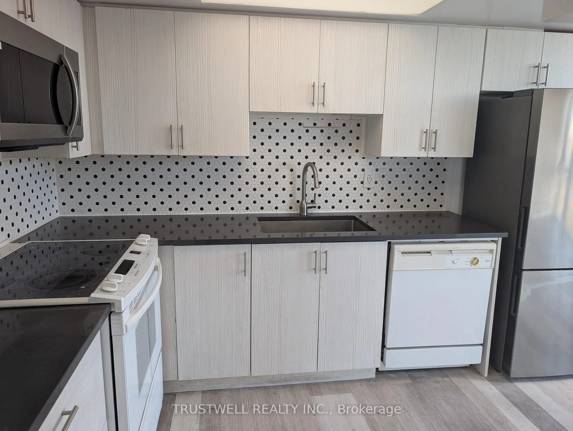 Photo 10 of Unit 1707, 10 Markbrook Lane, Etobicoke, Mount Olive-Silverstone-Jamestown — HOMEH