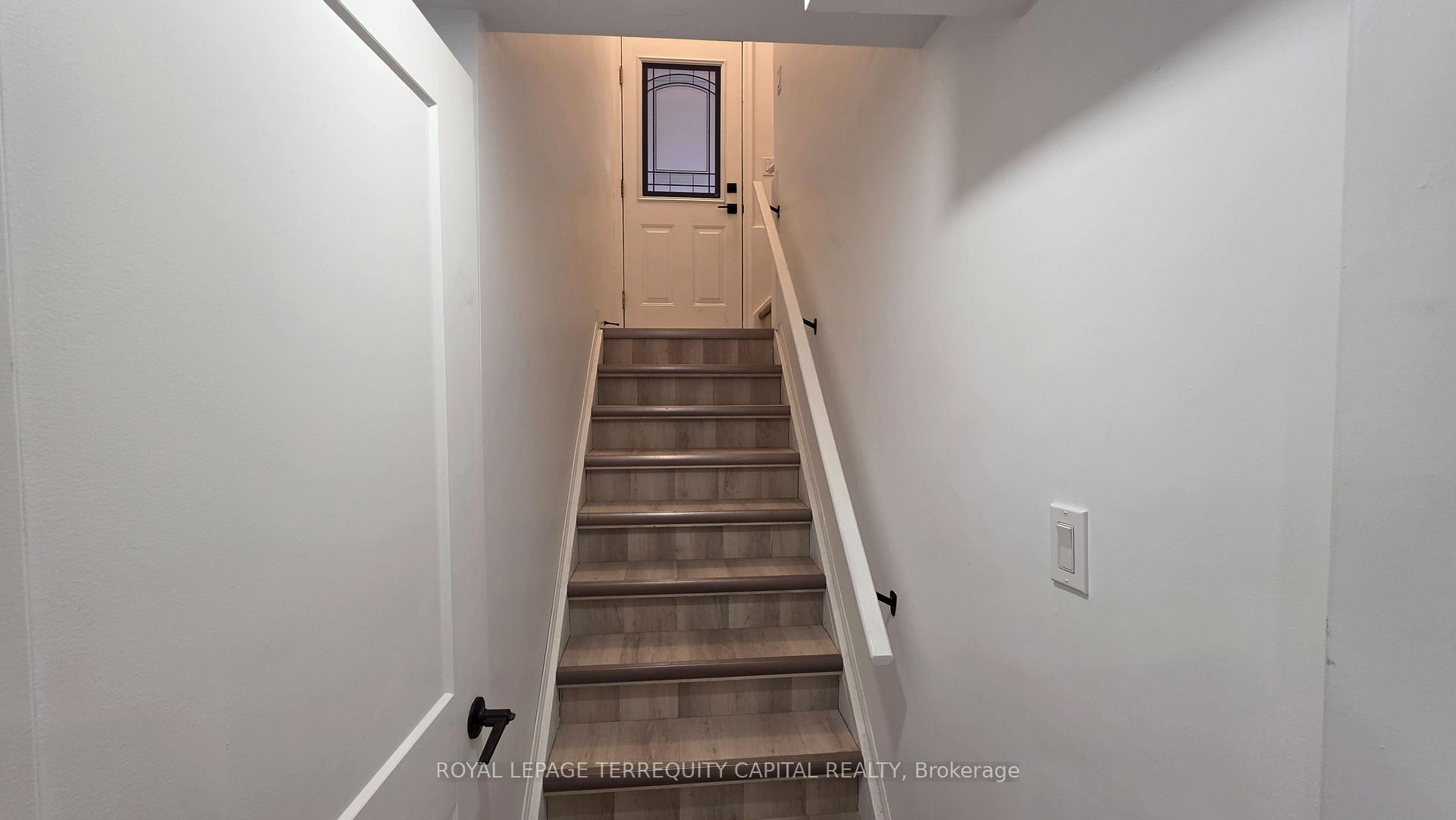 Photo 1 of Unit Bsmt, 402 Grantham Avenue, St. Catharines, Carlton/Bunting — HOMEH