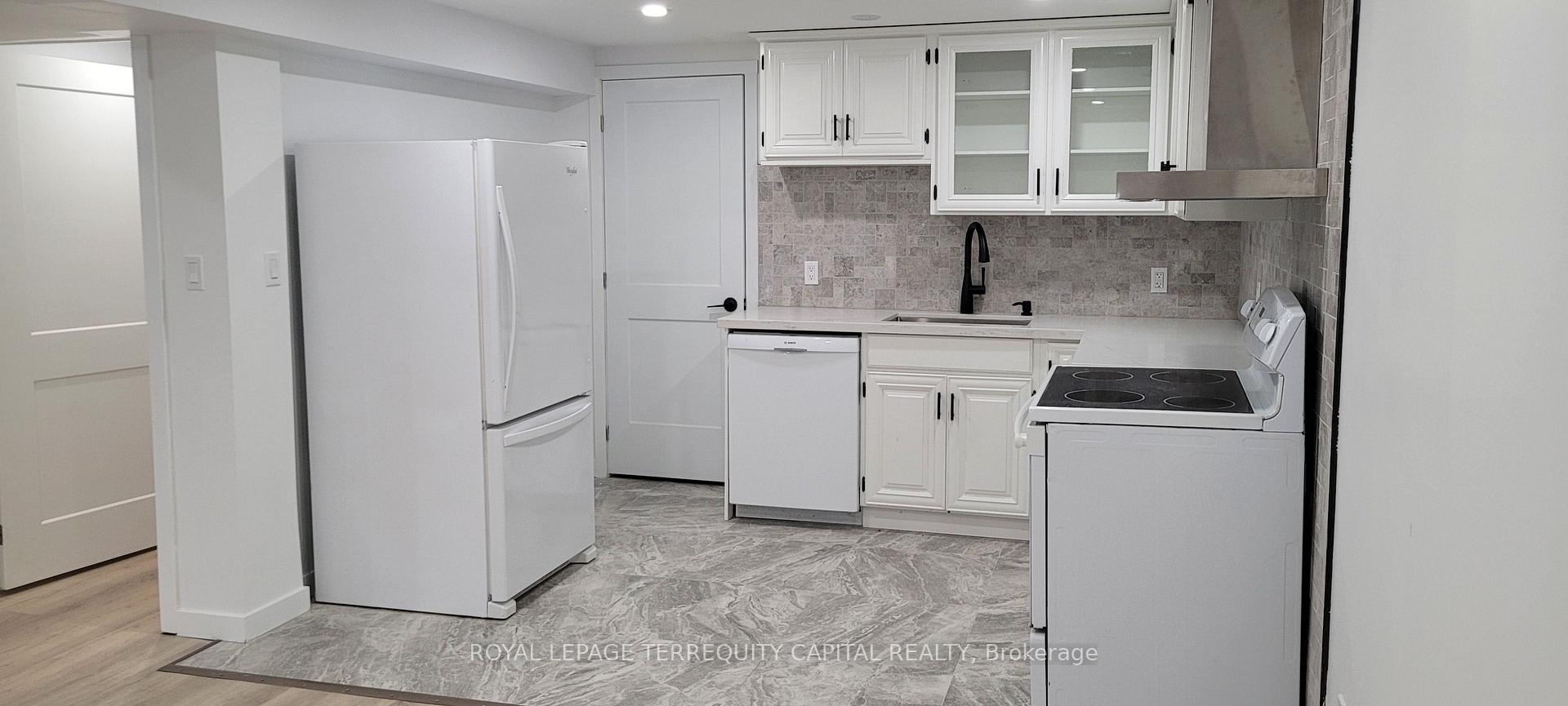Photo 8 of Unit Bsmt, 402 Grantham Avenue, St. Catharines, Carlton/Bunting — HOMEH