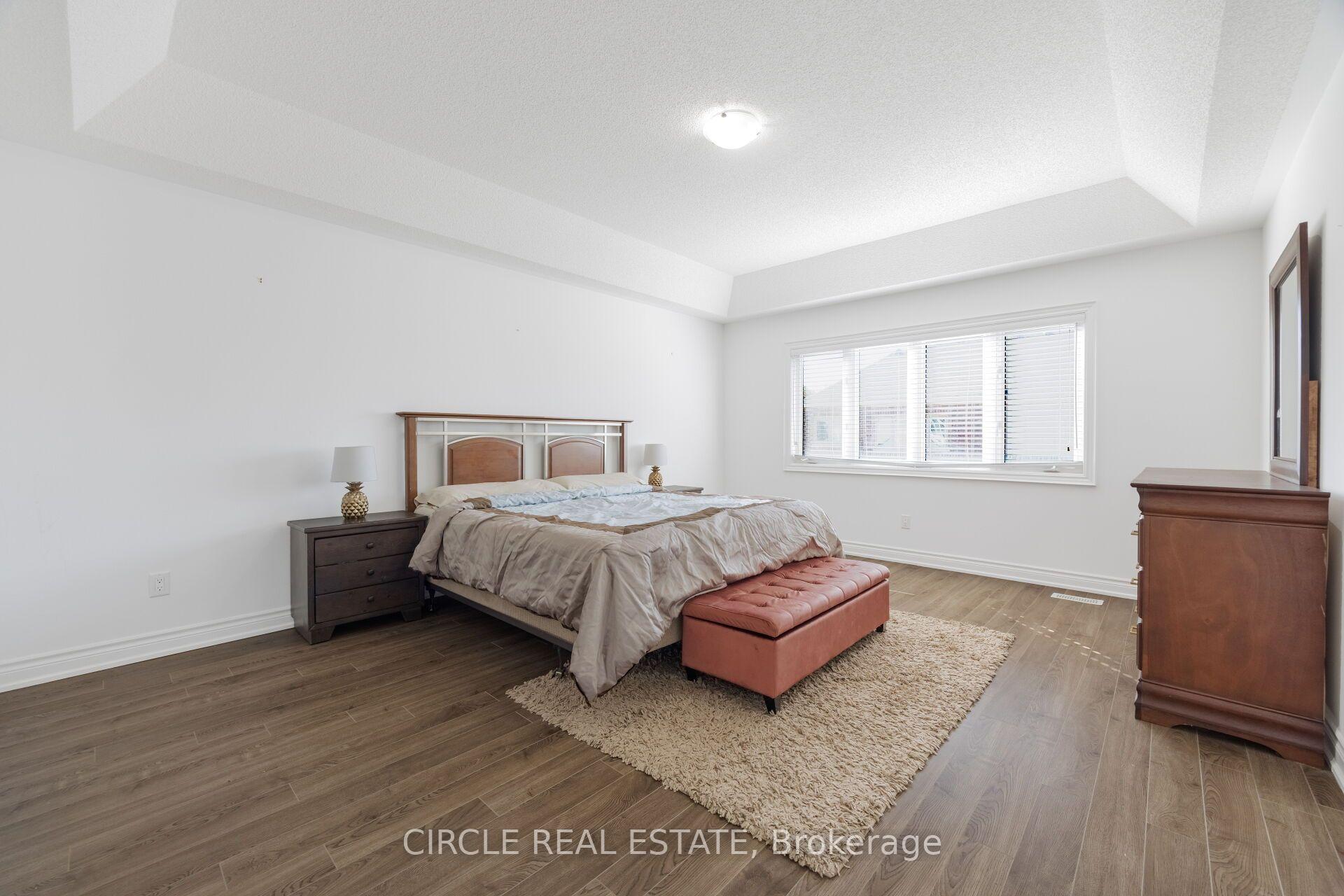 Photo 18 of 13 Lady Evelyn Crescent, Brampton, Bram West — HOMEH